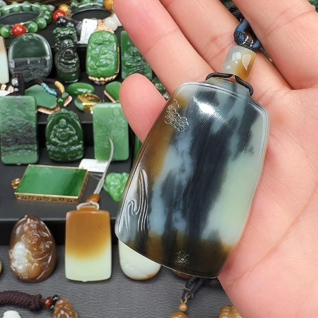 马***建和田玉未镶嵌挂件