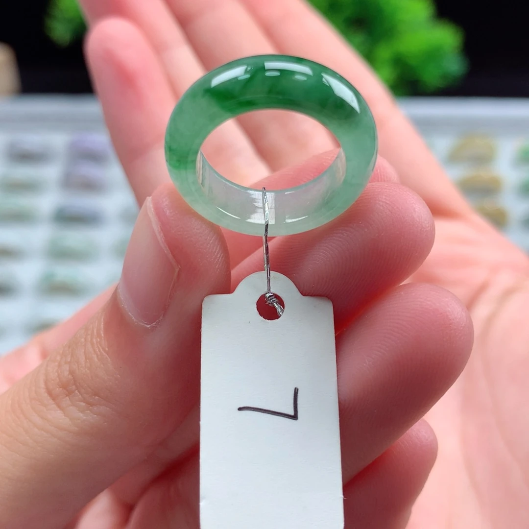 未镶嵌戒指翡翠天然