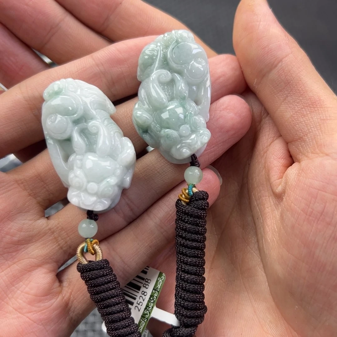 翡翠手镯未镶嵌貔恘多样性拍一发一