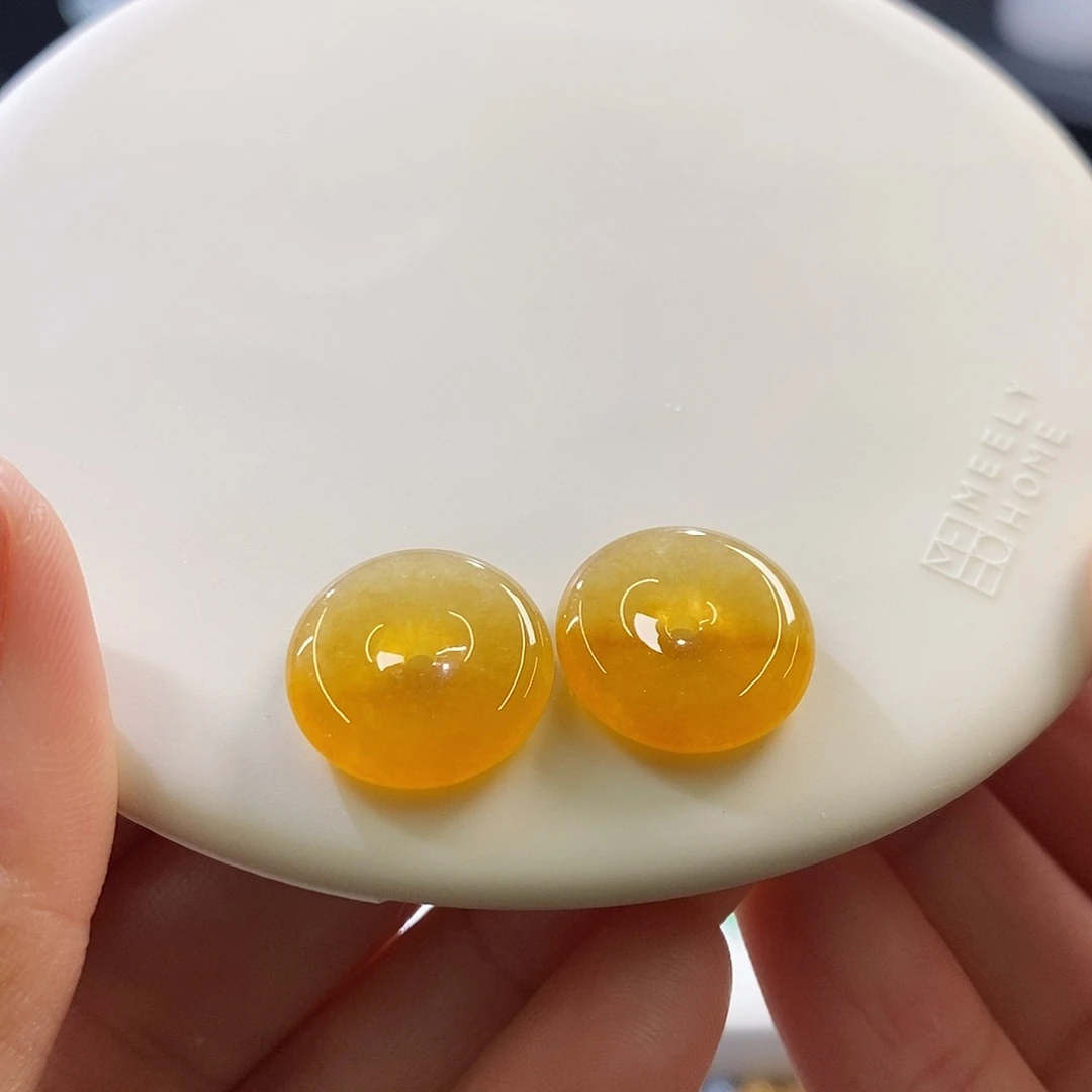 未镶嵌挂件翡翠一对平安扣