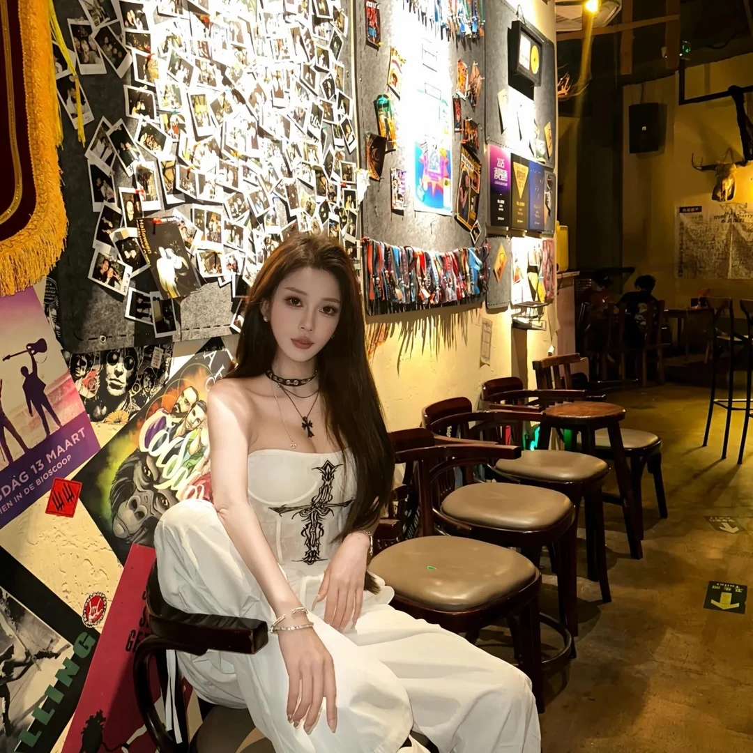 美式辣妹气质白色十字架抹胸收腰背心夏季短款修身百搭性感上衣