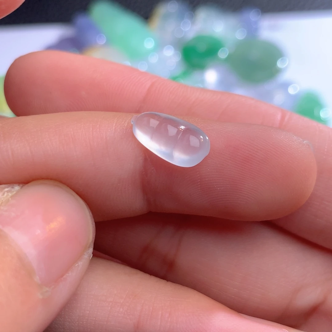 P***H翡翠未镶嵌颈饰缅甸