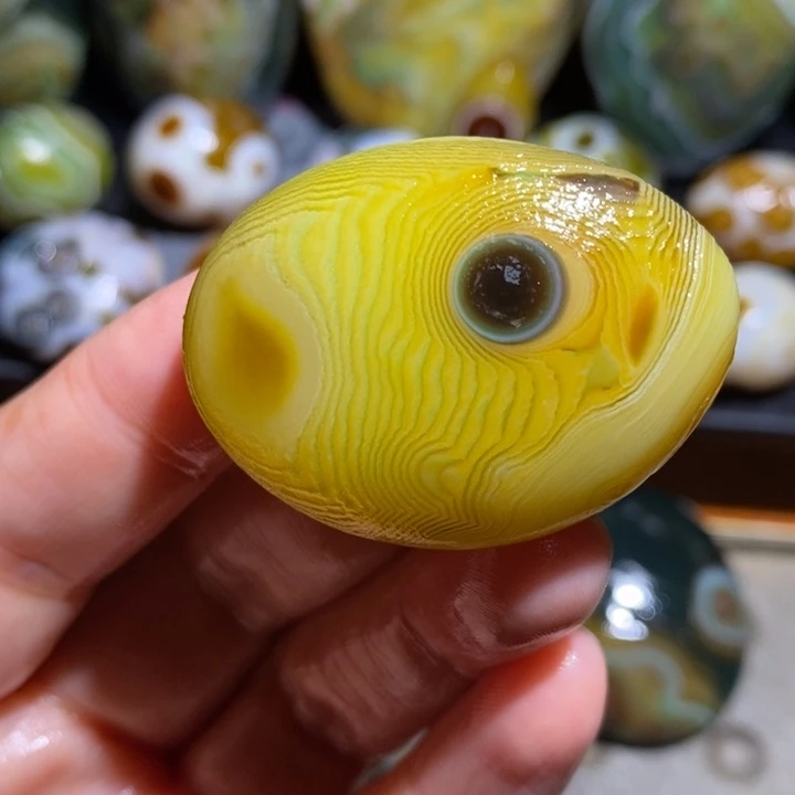 未镶嵌玛瑙/玉髓珠宝半成品93