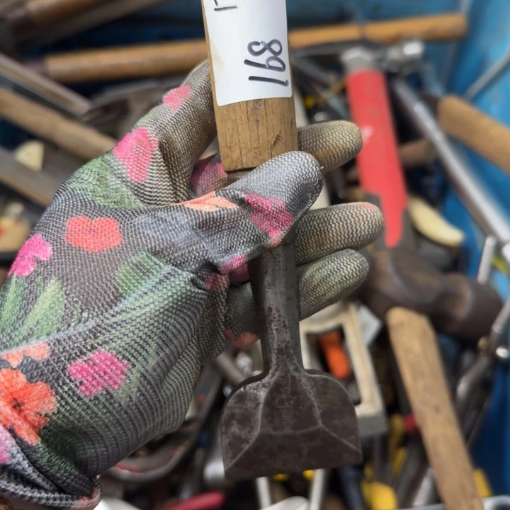 浮***者家用五金工具一个