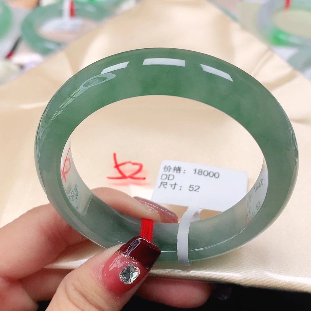 翡翠手镯未镶嵌天然翡翠手镯52