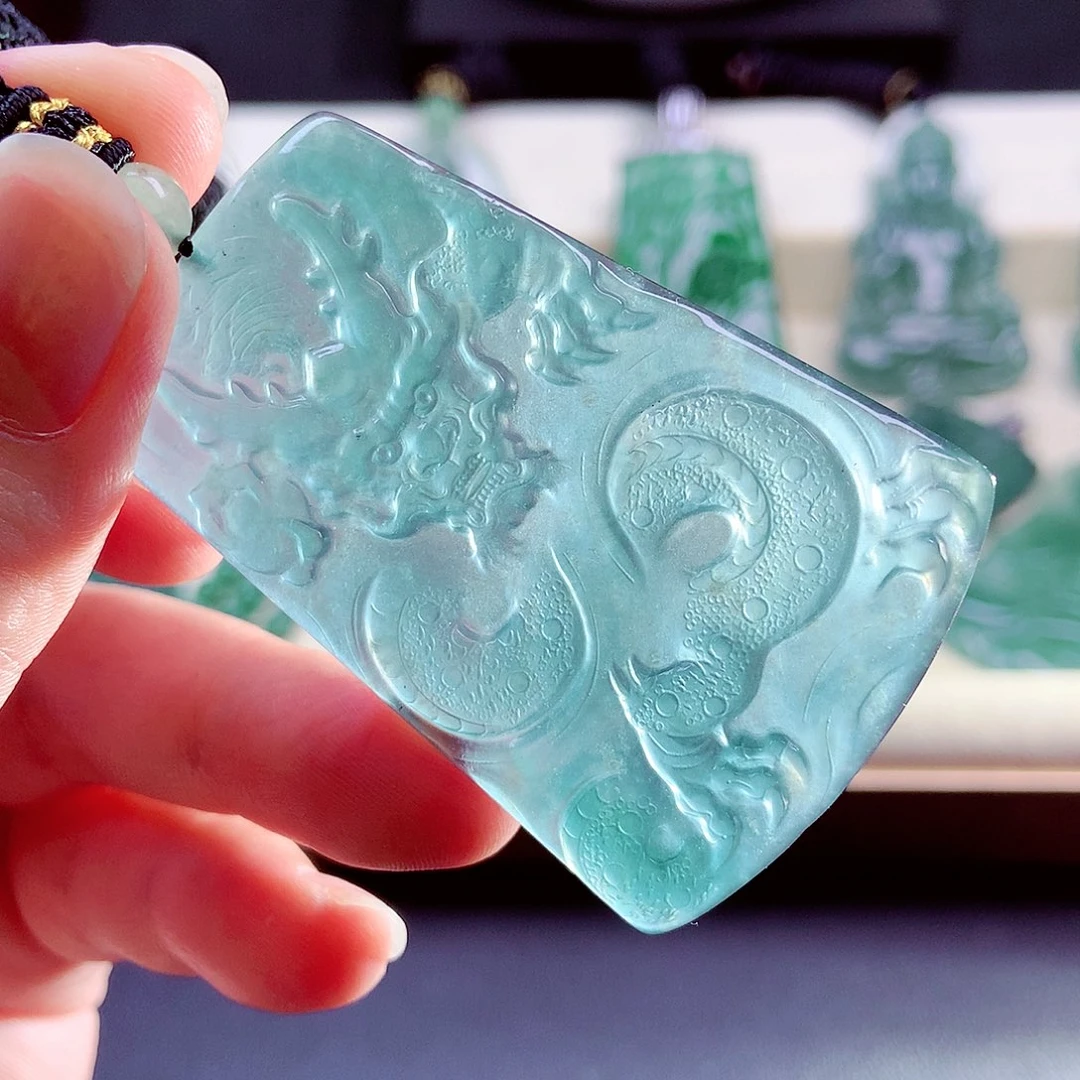 【闪购商品】颈饰未镶嵌翡翠天然