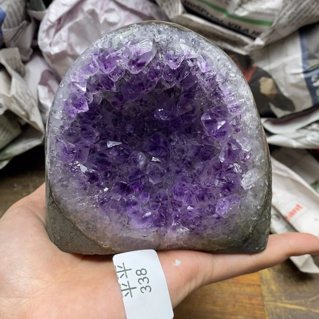 紫晶乌拉圭未镶嵌