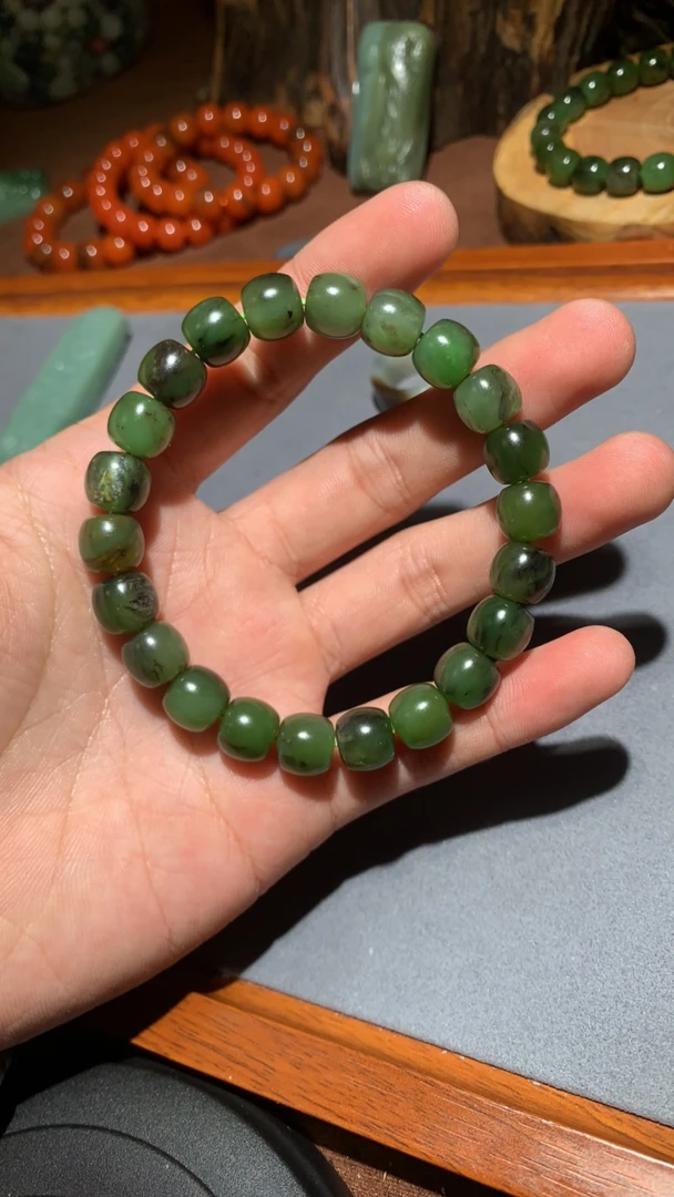 新疆和田玉精工单圈手串