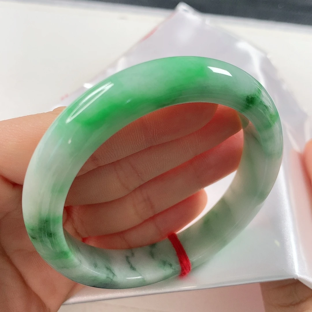 未镶嵌手镯翡翠扭****仔 正圈 需包容