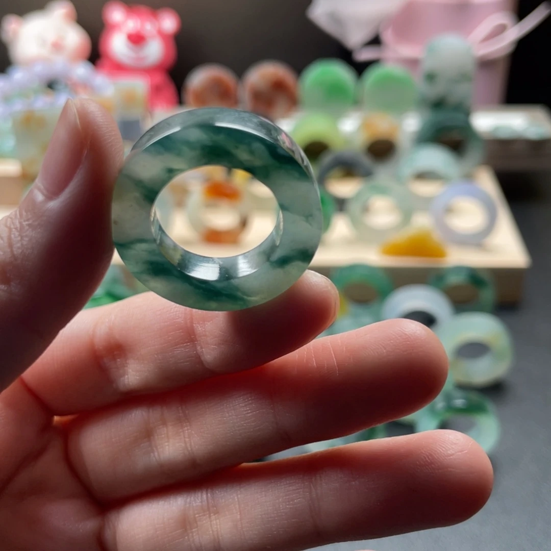 定制翡翠未镶嵌翡翠