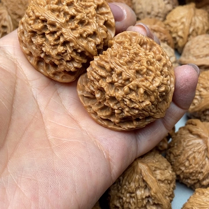 文玩核桃把件亦*满天星