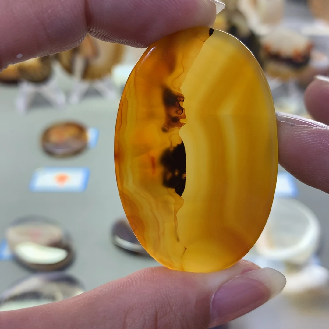 玛瑙/玉髓颈饰未镶嵌