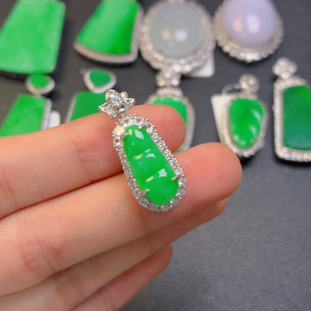 翡翠银S925镶嵌颈饰