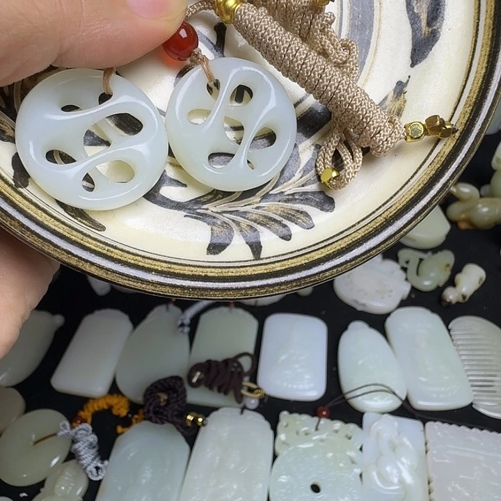 环***械瓷片新号开播挂件一个