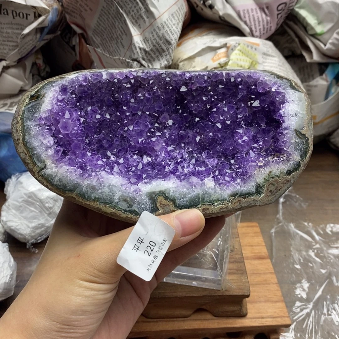 紫晶未镶嵌大型摆件（非配饰）