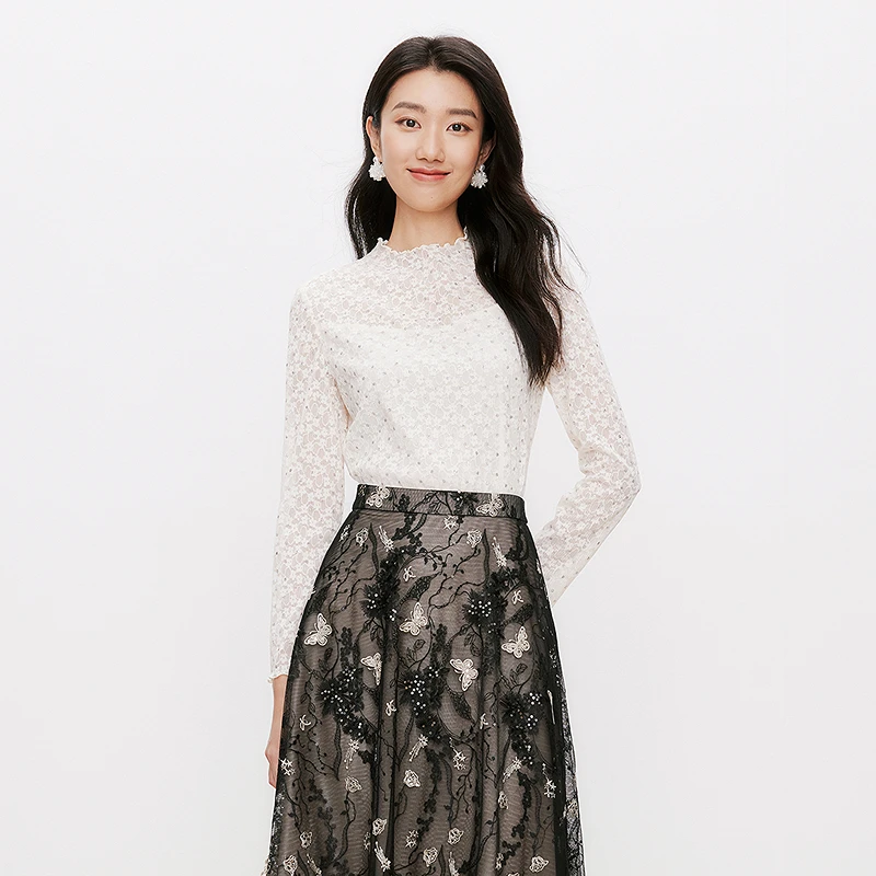 珂莱蒂尔25春季新款气质蕾丝圆领高级清冷干净女装上衣KD04454V1