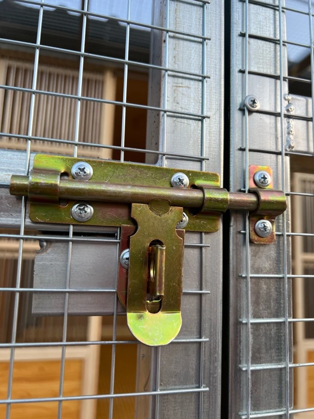 鸽舍门插锁 多功能