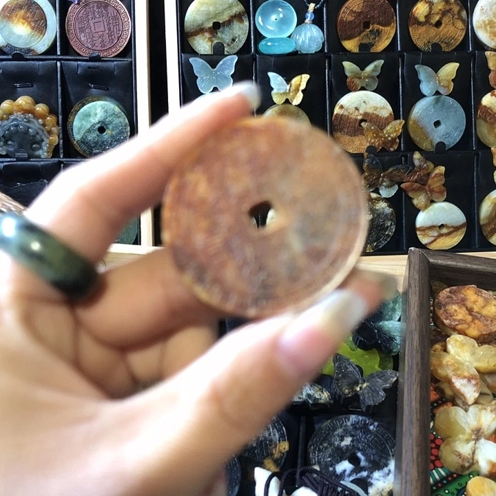 岫玉未镶嵌岫玉挂件