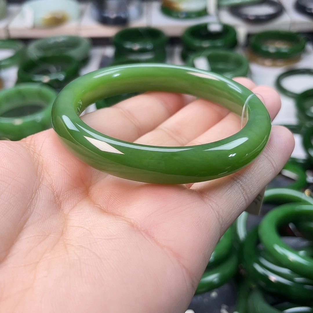和田玉（碧玉）手镯未镶嵌