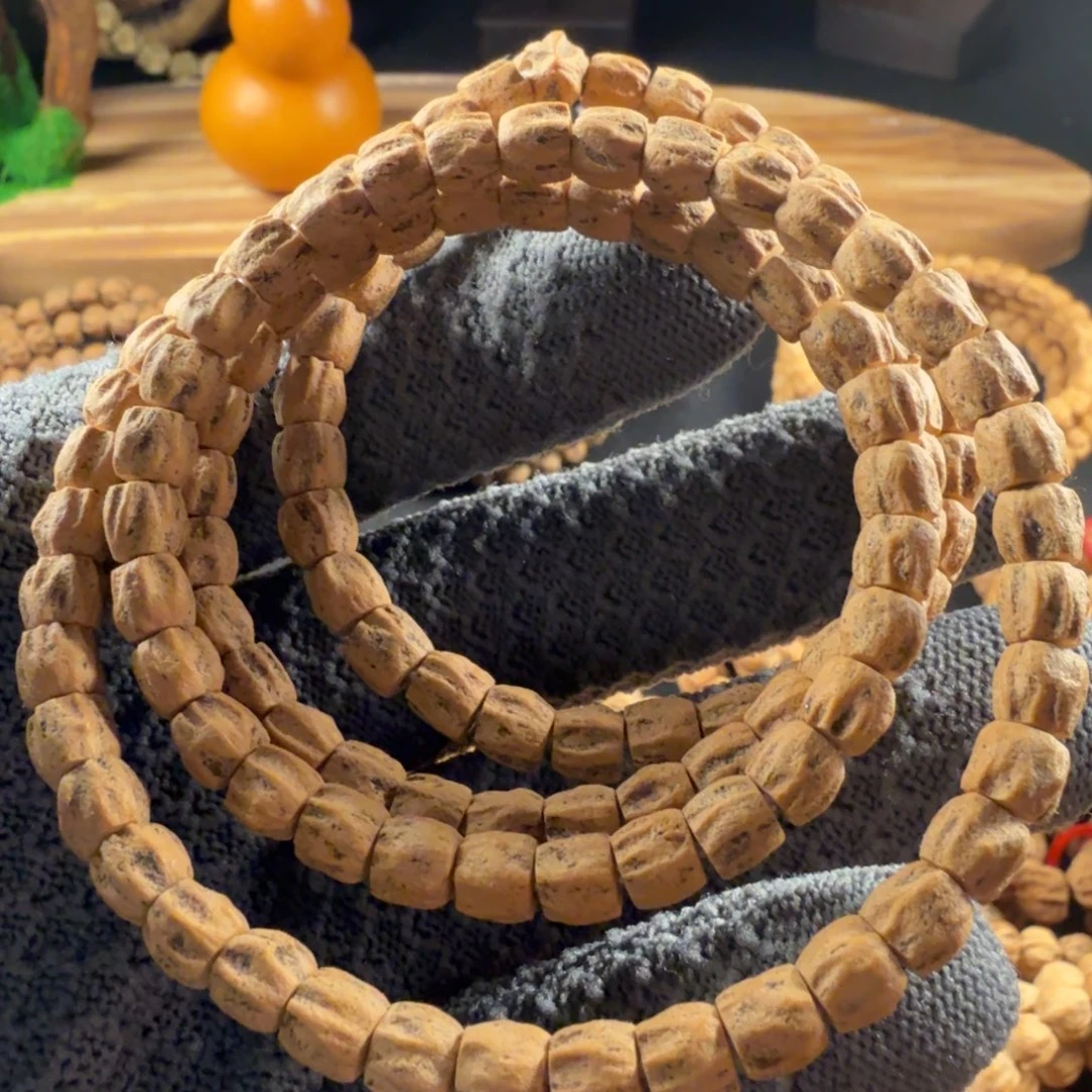 w***g吊坠柏香籽/百香籽