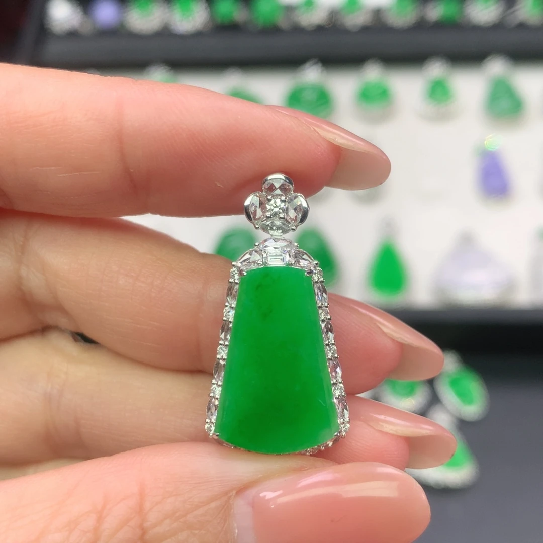 翡翠18K金镶嵌吊坠(不含链)