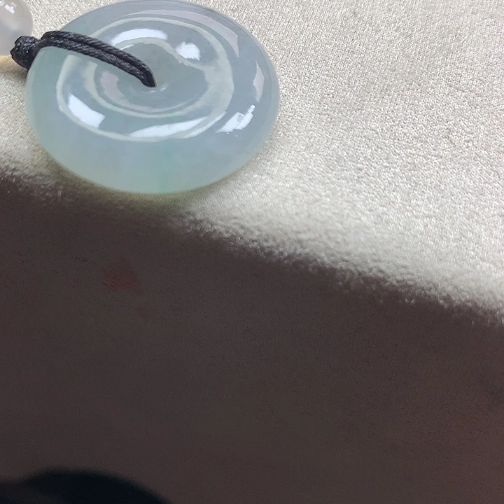 翡翠颈饰未镶嵌吊坠