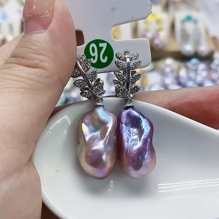 银S925镶嵌耳饰淡水珍珠