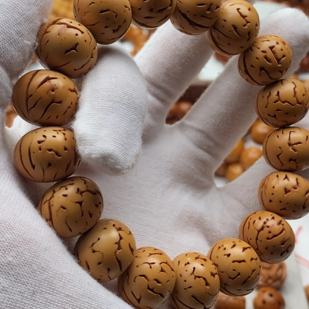 w*J桃核纯手工打造工艺品