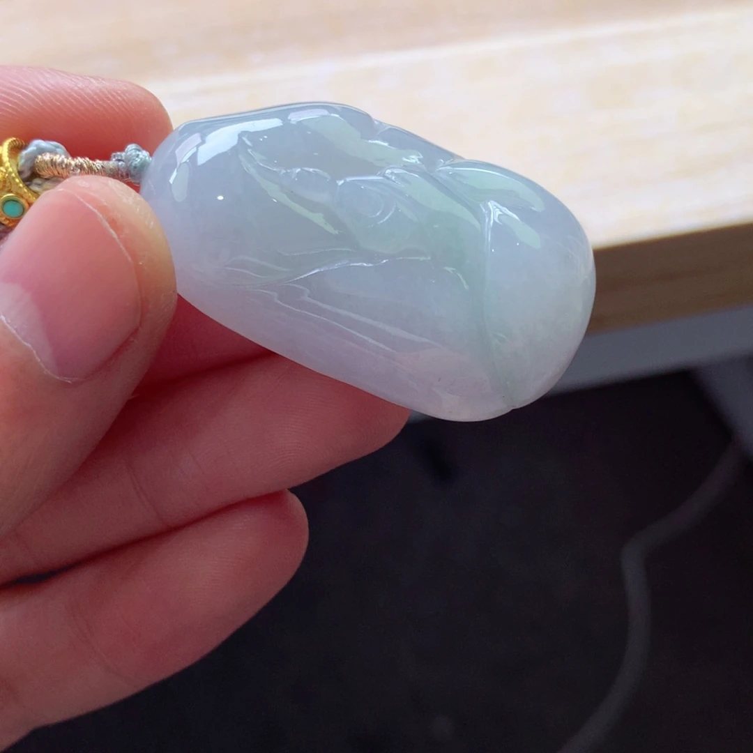 翡翠颈饰未镶嵌吊坠