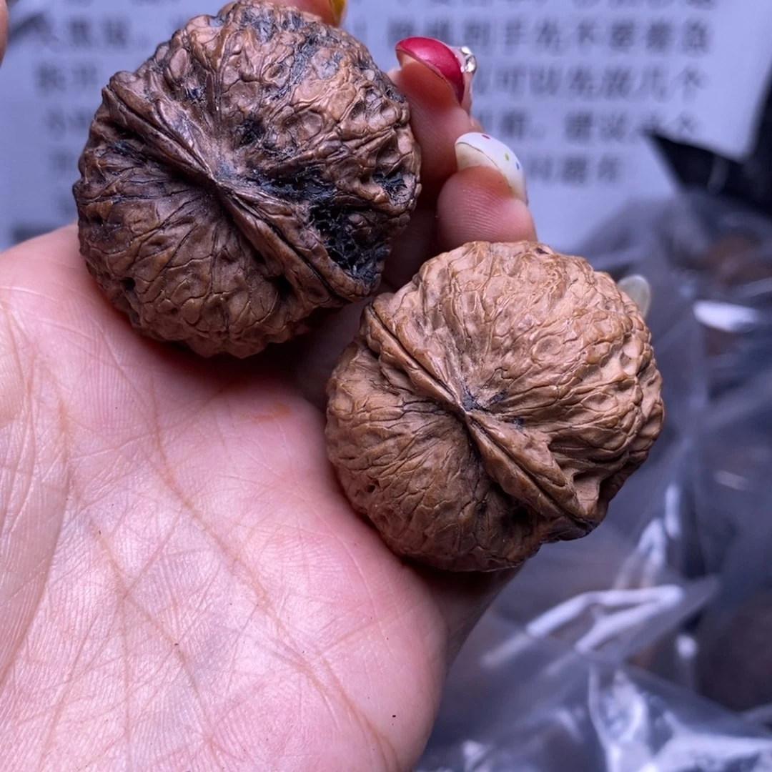 文玩核桃把件云南野生铁核桃39号41mm