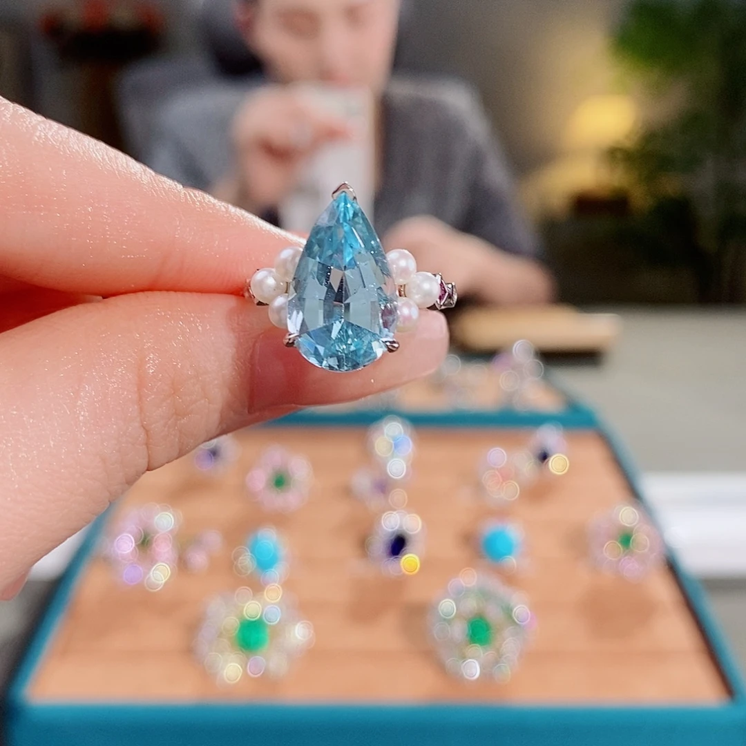 戒圈海蓝宝石铂Pt950镶嵌4.12ct