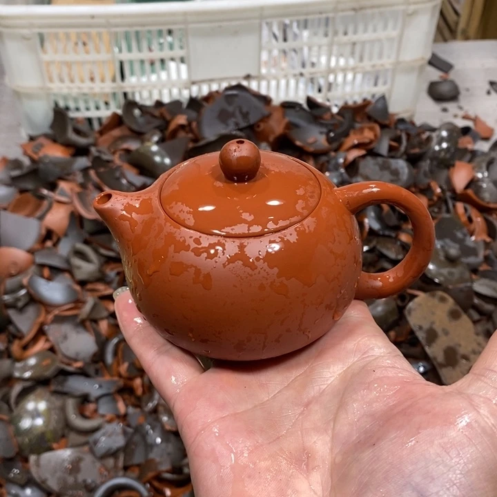 紫砂茶壶我也不知道