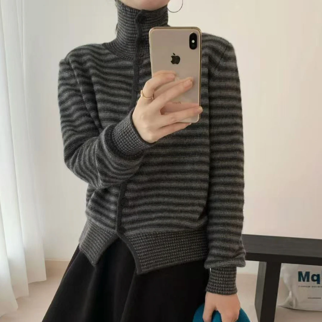 条纹半高领浣熊毛衣针织开衫女秋冬长袖显瘦百搭打底衫上衣外套