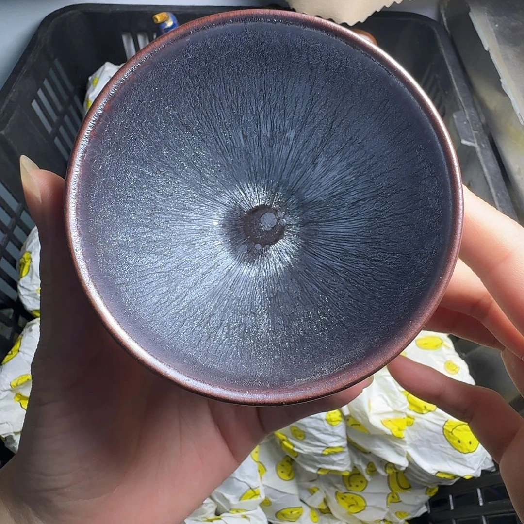 茶盏嗯？我想吃东西给自己