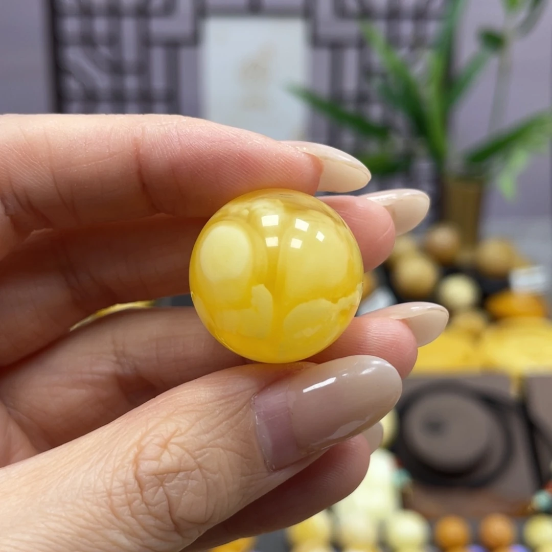 琥珀裸石未镶嵌21.6mm微微瑕