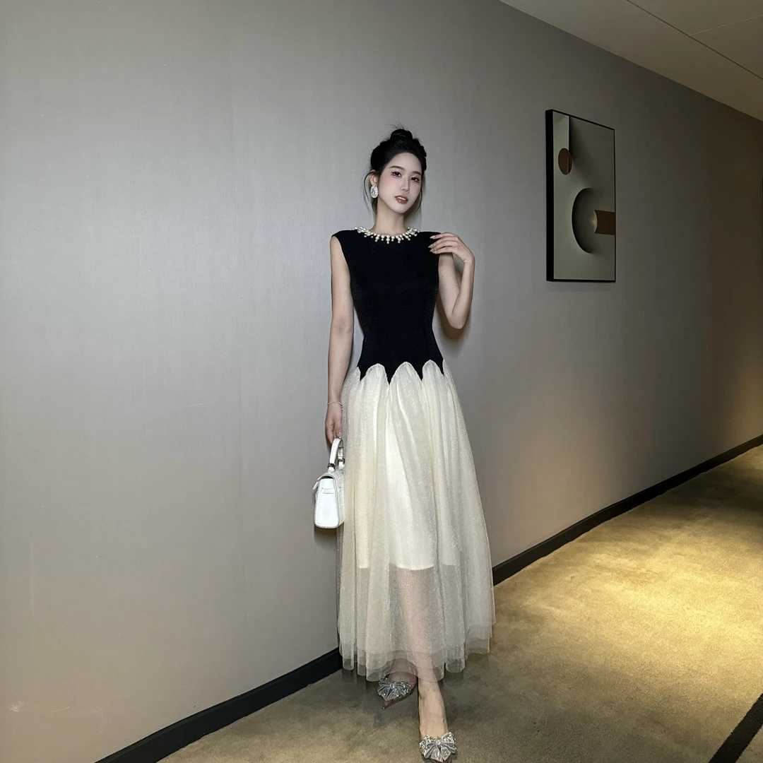 【时时原创】气质女神范法式赫本风轻奢减龄时尚复古名媛连衣裙9010