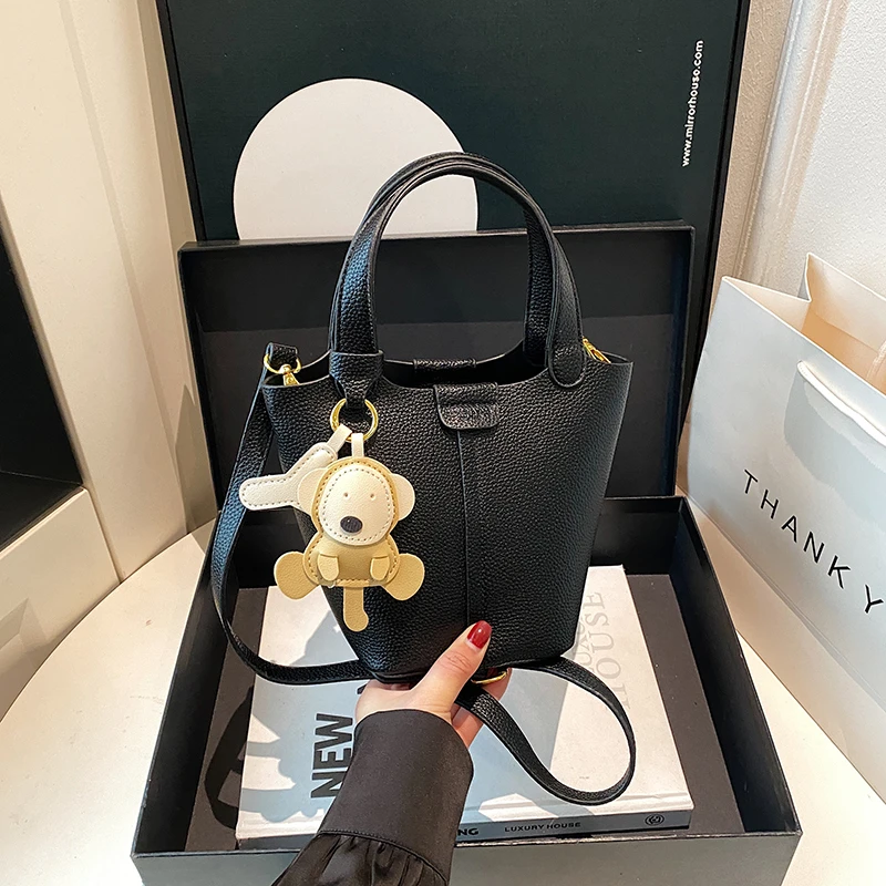 【宽22cm 高17cm 厚12cm】新款时尚百搭潮流女包单肩斜挎包6051黑