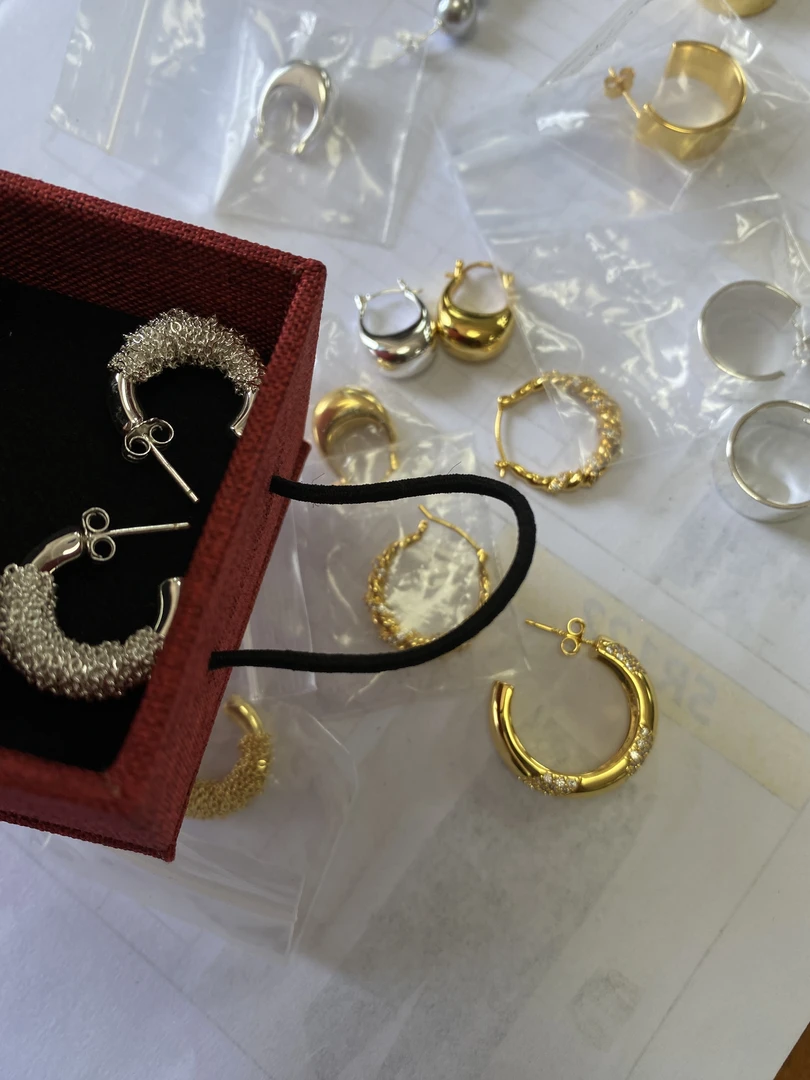 【2025.9.3】ZHUAIJIE复古简约素款百搭欧美耳钉