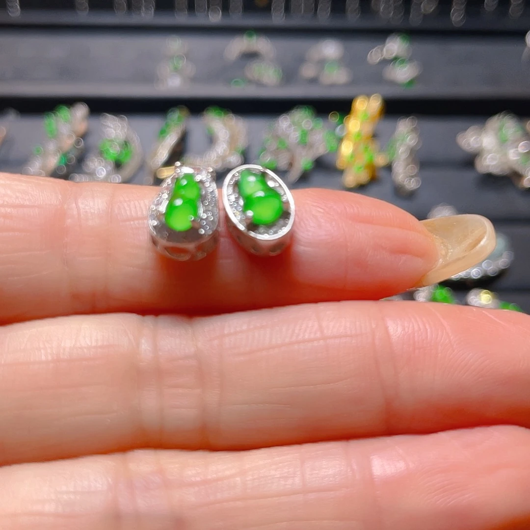 翡翠银S925镶嵌耳饰葫芦