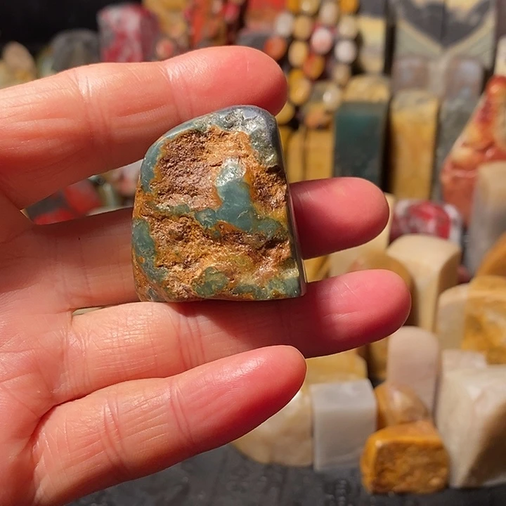 昌化鸡血石昌化绿