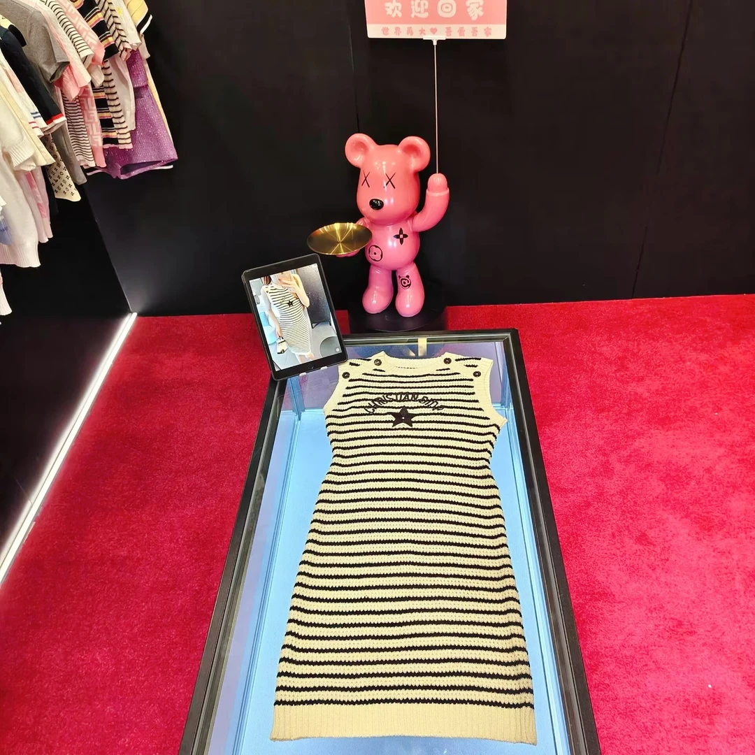 4825 条纹刺绣连衣裙女士H型简约通勤休闲圆领