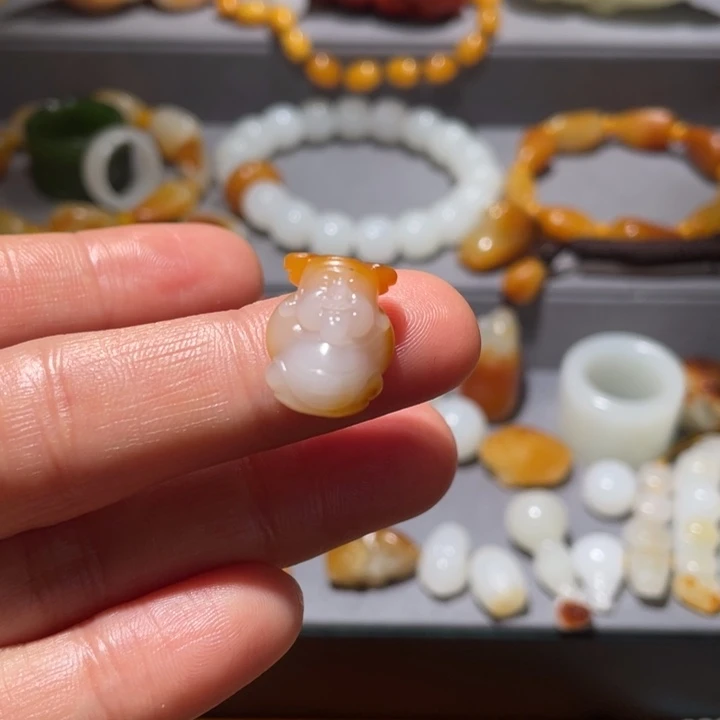 安***୭和田玉未镶嵌手链