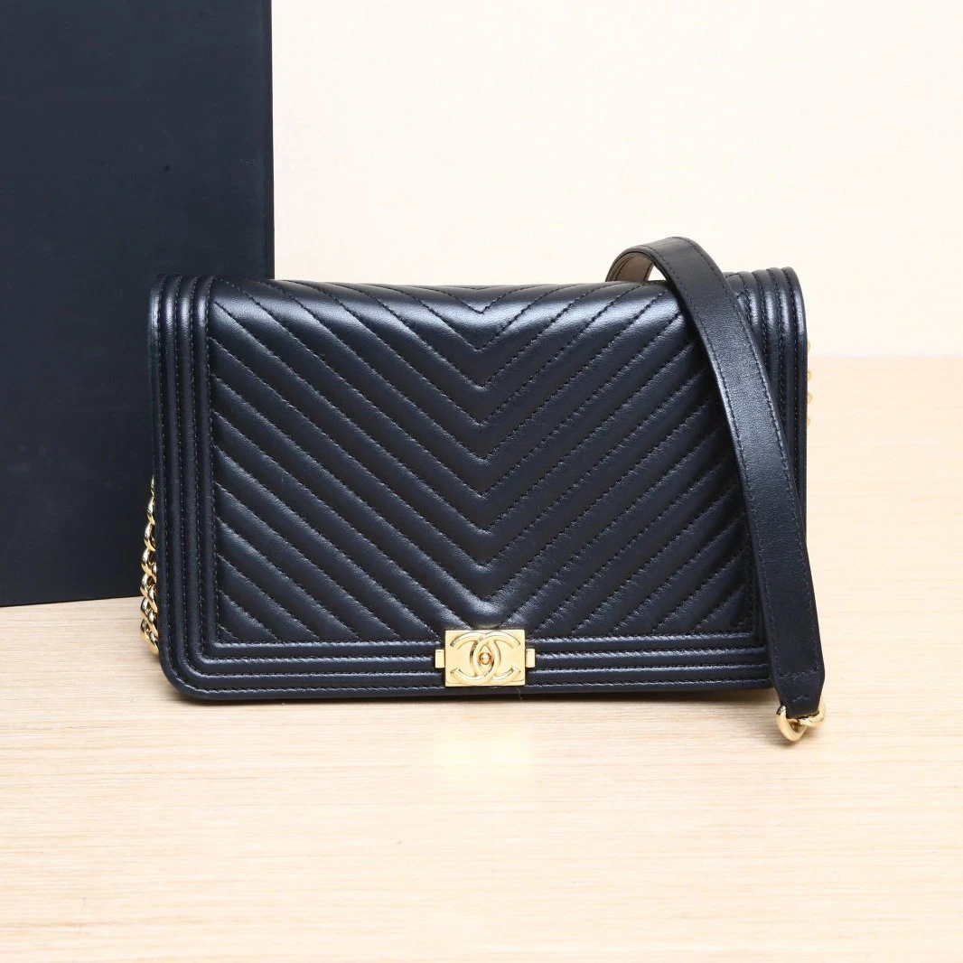 95新 Chanel/香奈儿 【念念】Leboy WOC 黑色 28开 金扣 V纹包