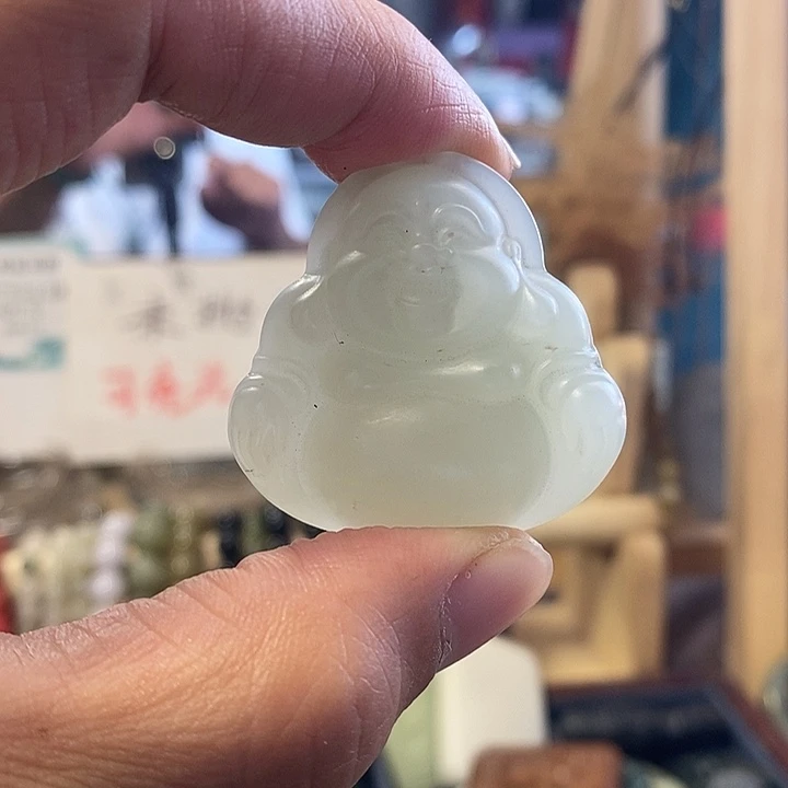 颈饰未镶嵌和田玉（糖玉）