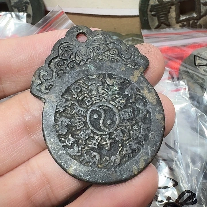 贝***塔铜现代工艺品花钱
