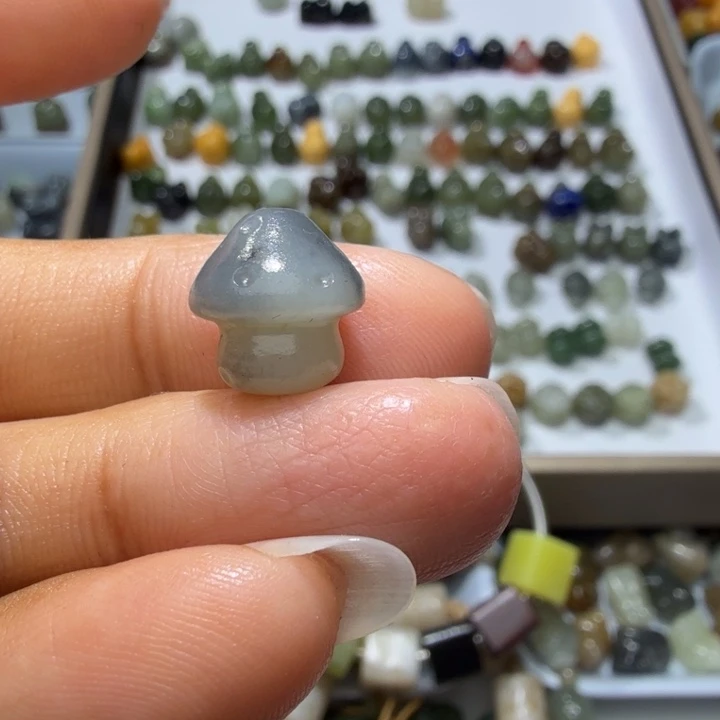 和田玉未镶嵌珠宝奇石