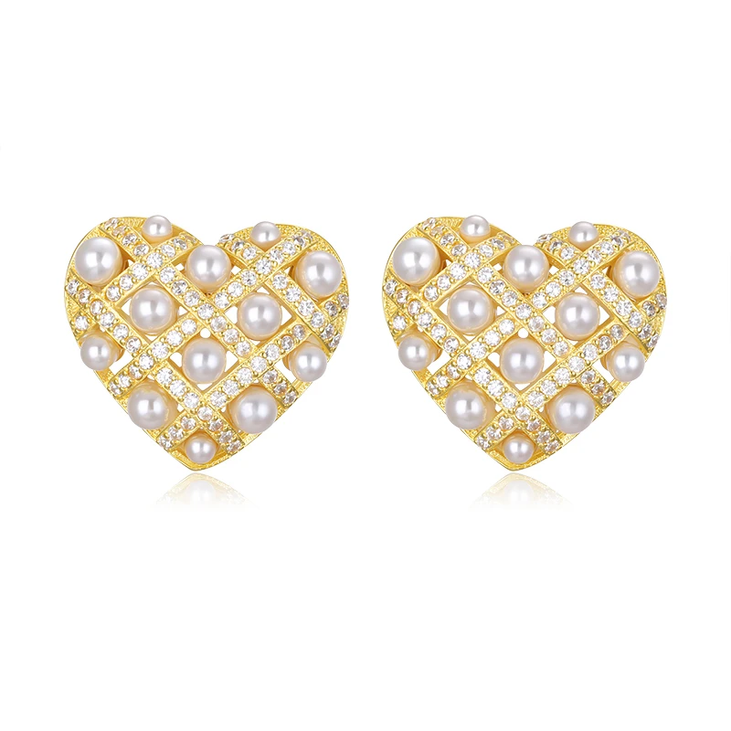 铜合金耳饰 G040小香风爱心珠珠耳钉轻奢时尚耳环