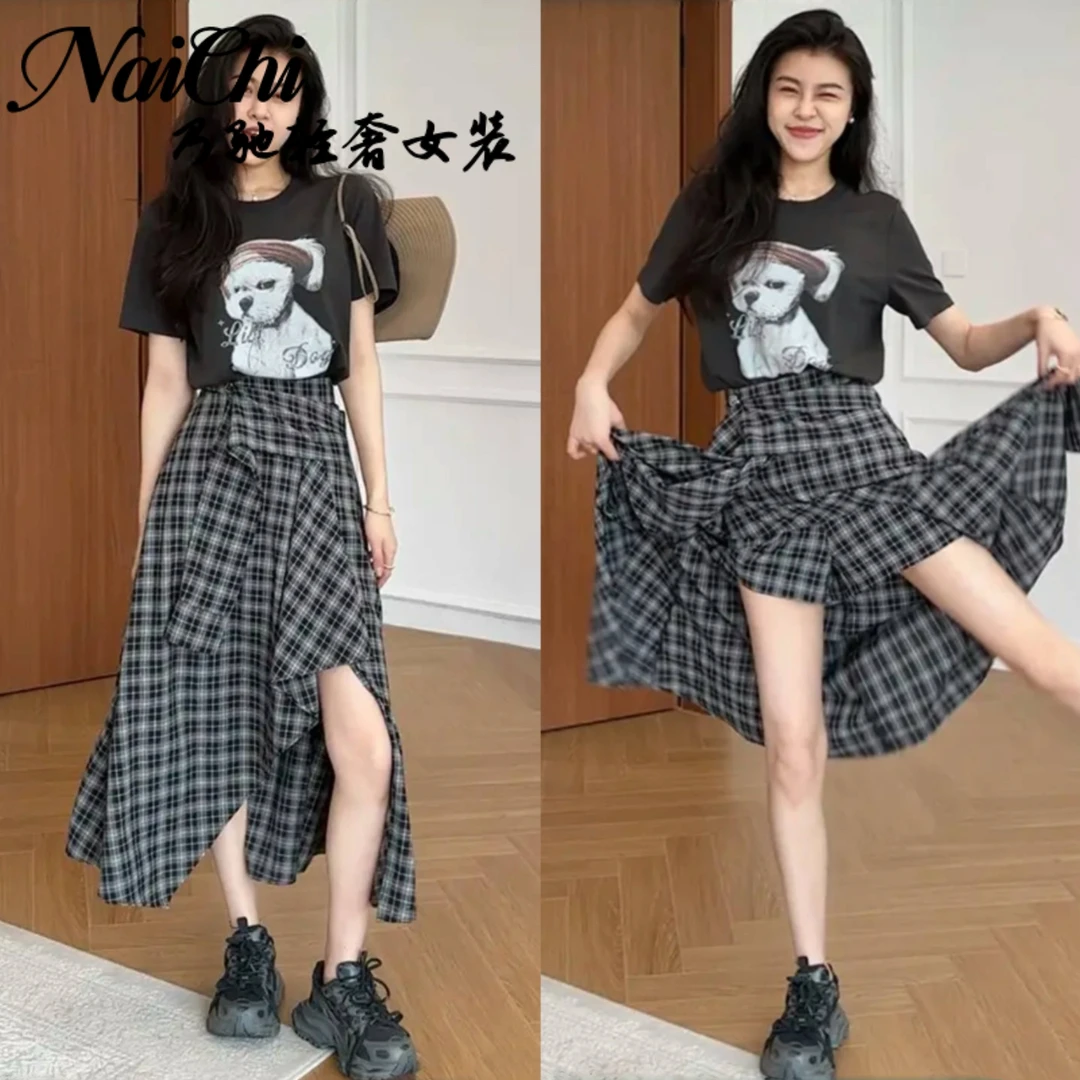 又酷又飒的穿搭套装2025夏季潮牌印花短袖T恤不规则格子裙两件套