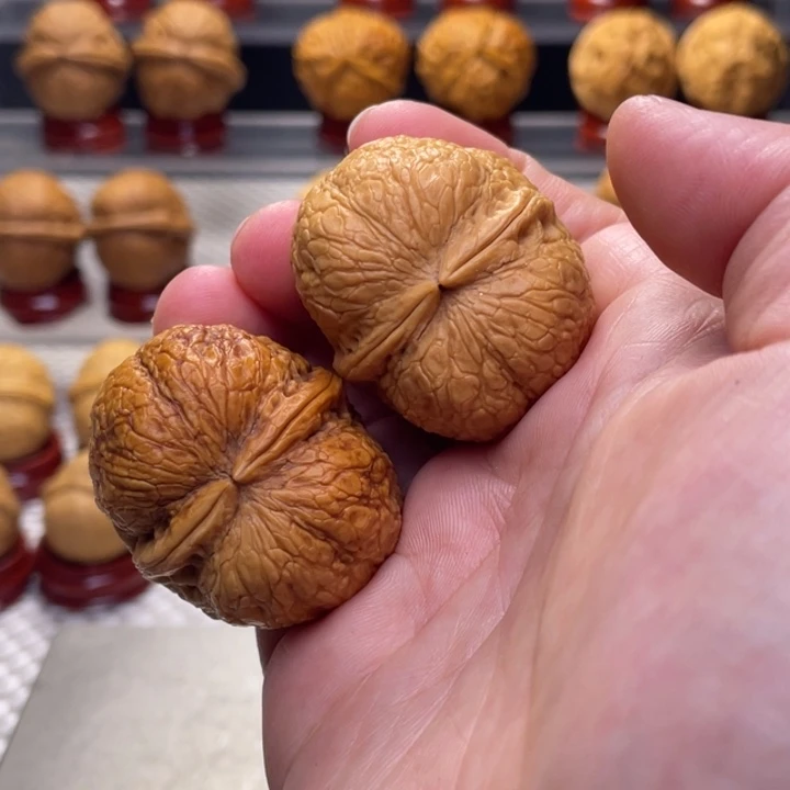 文玩核桃把件27峭壁元宝