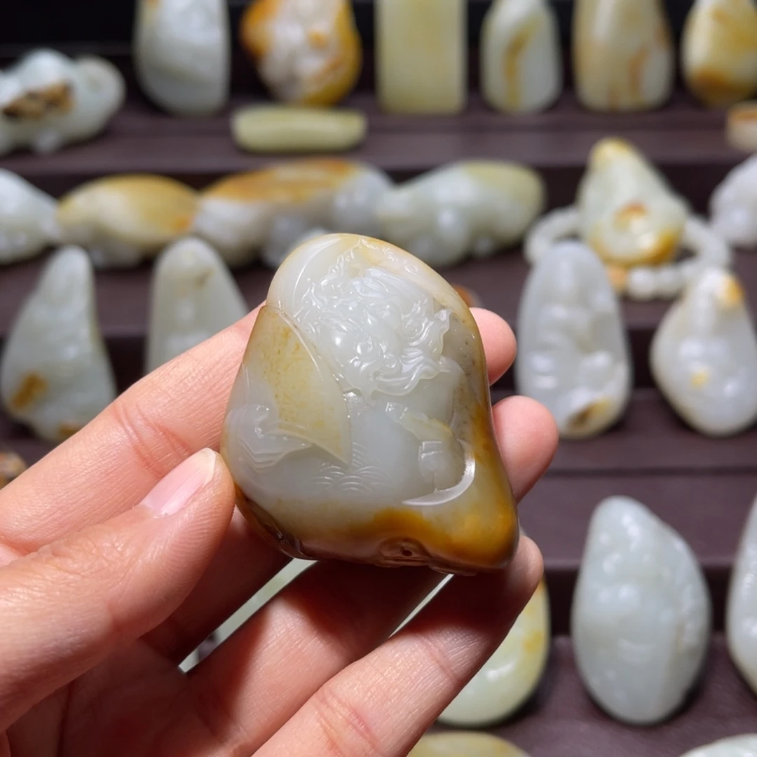 和田玉未镶嵌颈饰